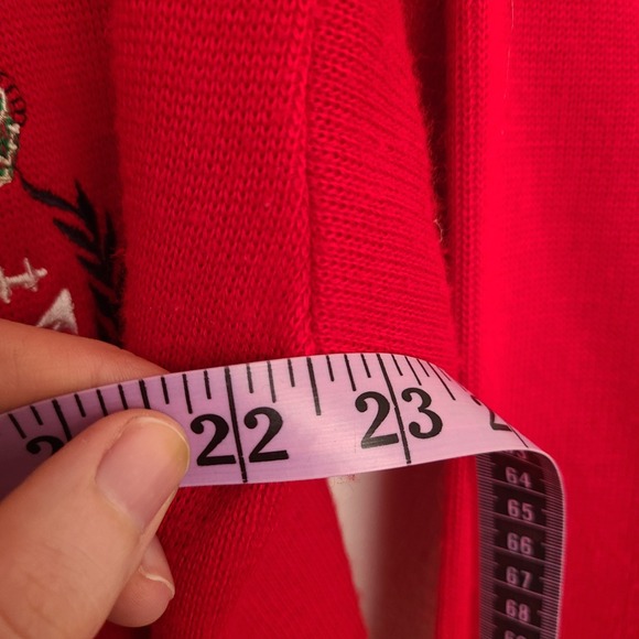 Vintage Triko XL Preppy Red Cardigan Embroidered Crest Old Money New England - Picture 9 of 12